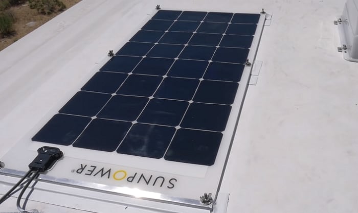 mejores paneles solares flexibles para rv
