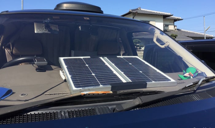 mejor cargador de batería de coche solar